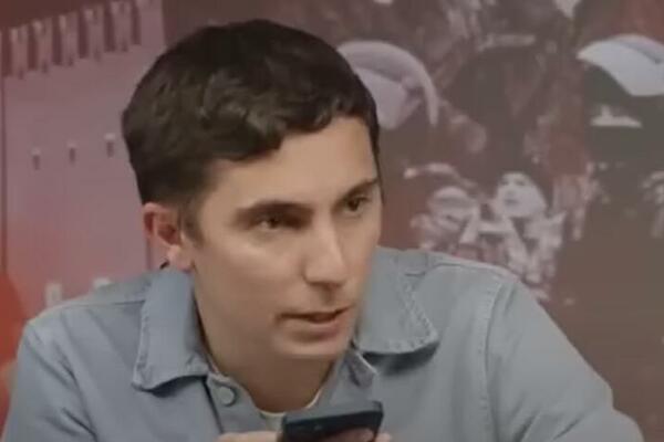 Šta se desi kada sin Putinovog portparola dobije "poziv za...