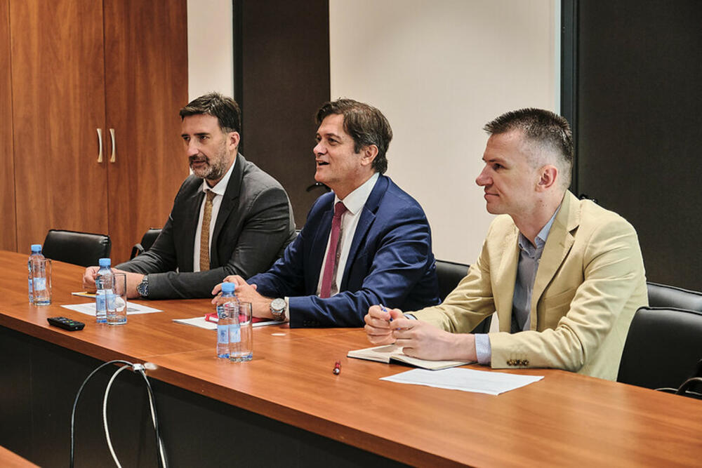 Šeldon sa saradnicima