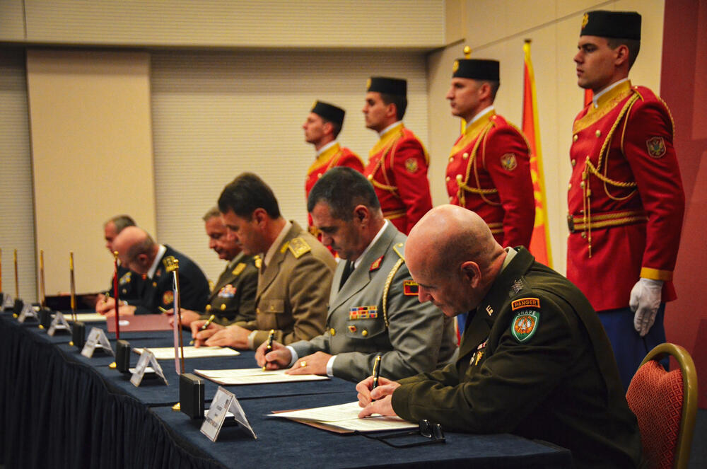 <p>"Naša prednost je neraskidiva veza članica Saveza. Radeći zajedno, zaustavićemo svaku prijetnju", kazao je Kavoli</p>