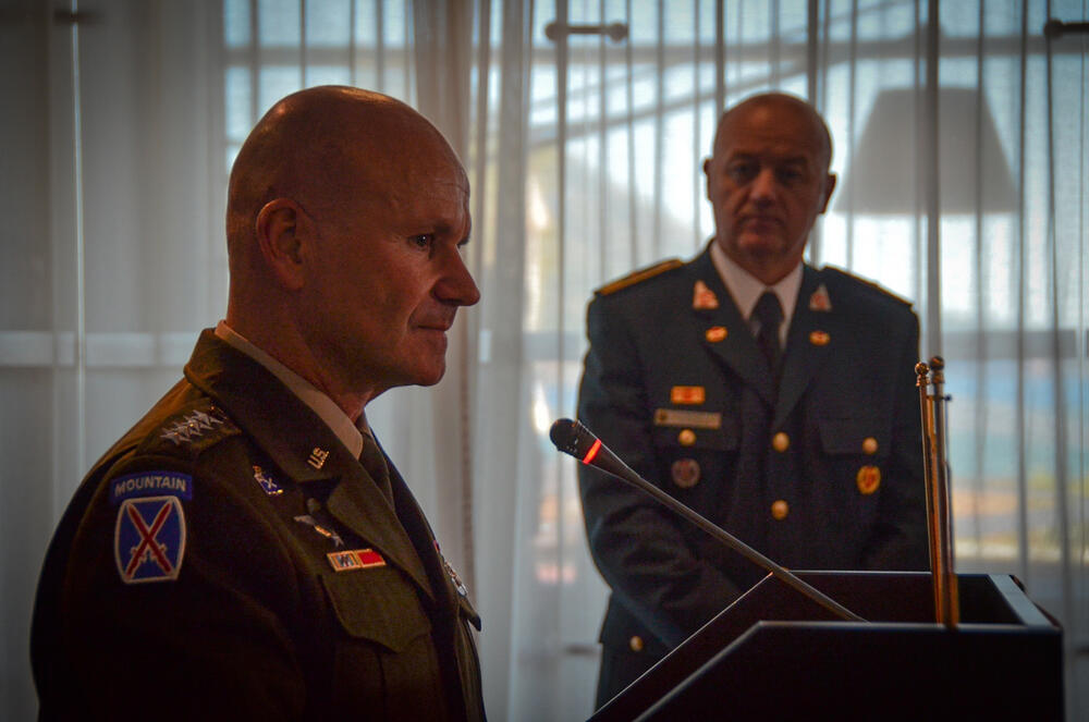 <p>"Naša prednost je neraskidiva veza članica Saveza. Radeći zajedno, zaustavićemo svaku prijetnju", kazao je Kavoli</p>