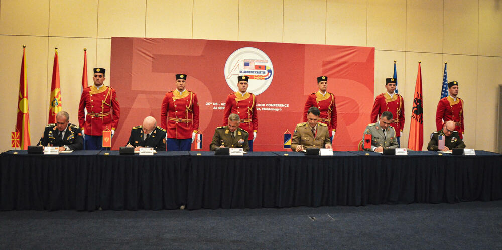 <p>"Naša prednost je neraskidiva veza članica Saveza. Radeći zajedno, zaustavićemo svaku prijetnju", kazao je Kavoli</p>