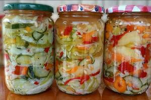 Bez konzervansa: Za zimu napravite šarenu salatu