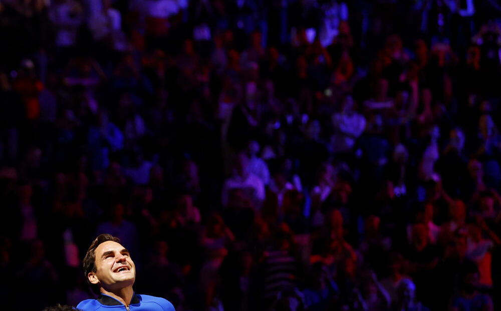 <p>Rodžer Federer sinoć je odigrao posljednji meč u karijeri - oproštaj Maestra iz Bazela je bio emotivan...</p>