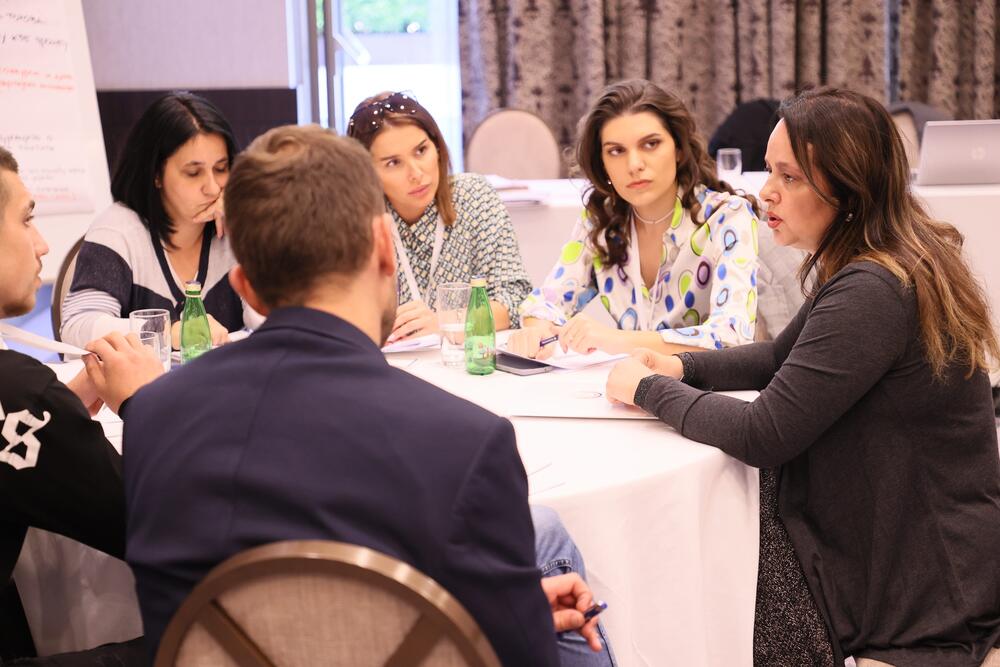 <p>„Skupština građana'' je iskorak koji je važno napraviti u cilju šireg uključivanja građana u političke procese, jačanja povjerenja u demokratske institucije i pružanja doprinosa razvoju građanskog aktivizma, kazala je zamjenica generalnog sekretara parlamenta Milena Vuković Sekulović</p>