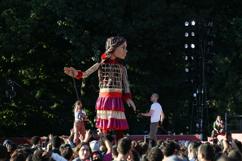 <p>Ulaznice su izdavane posjetiocima u zamjenu za obećanje da će djelovati protiv svjetskog siromaštva tako da, na primjer, pišu izabranim predstavnicima kako bi povećali inostranu pomoć</p>