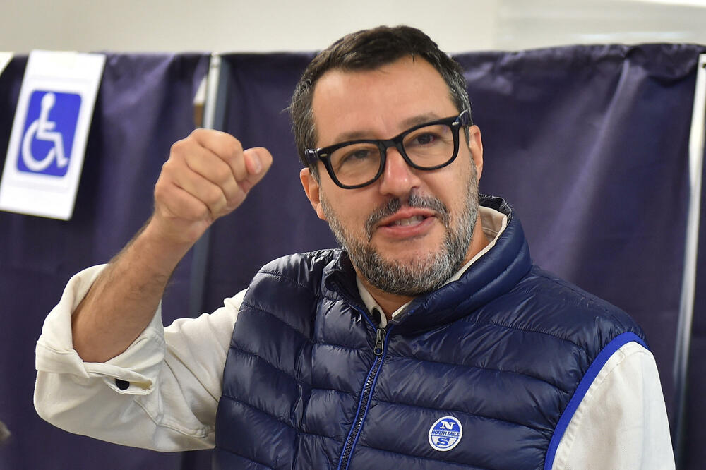 Mateo Salvini na biračkom mjestu u Milanu 