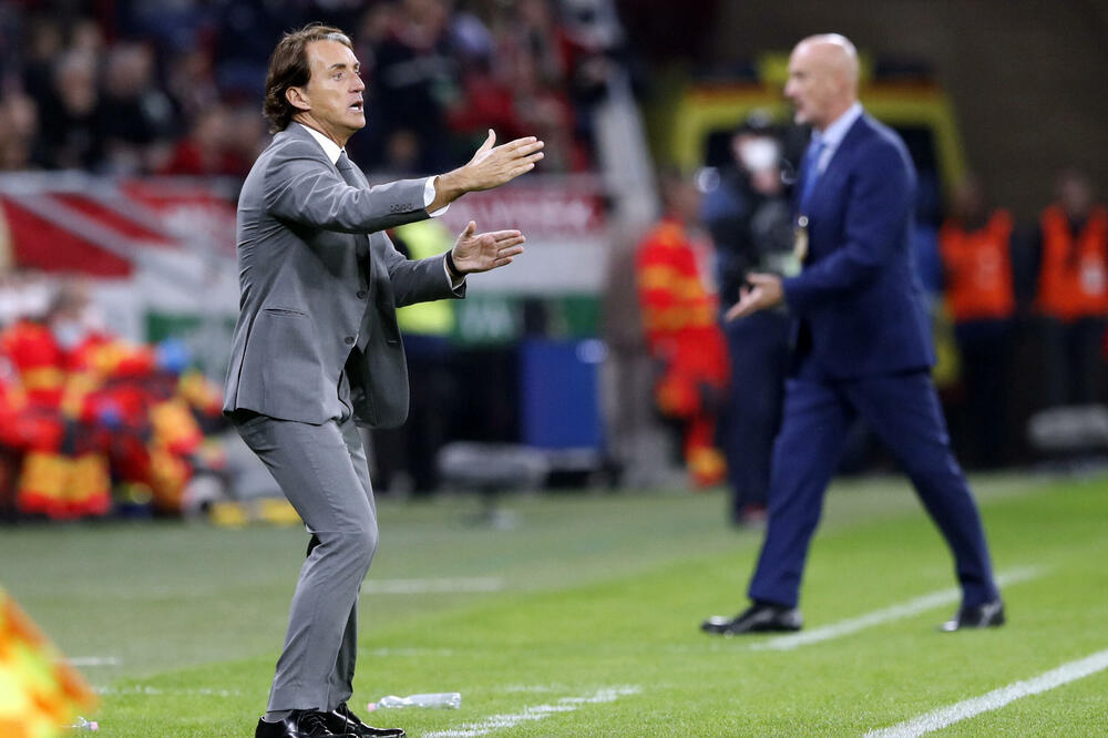 Manćini na sinoćmnjem meču, Foto: Reuters