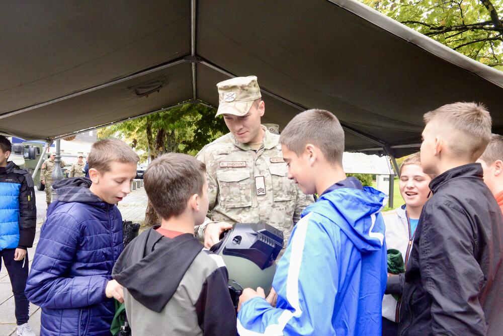 <p>Manifestacija se u četvrtak nastavlja u Pljevljima na Gradskom trgu od 11 do 14 časova, a u petak u Bijelom Polju od 10 do 13 časova</p>