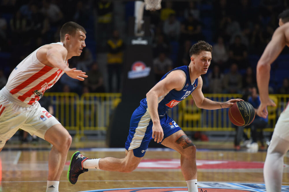 Oduševio na Eurobasketu i pokazao da može da bude adut i svog kluba: Igor Drobnjak, Foto: kk budućnost voli