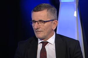 Radulović: Politički ciljevi ne mogu se ostvarivati kršenjem Ustava
