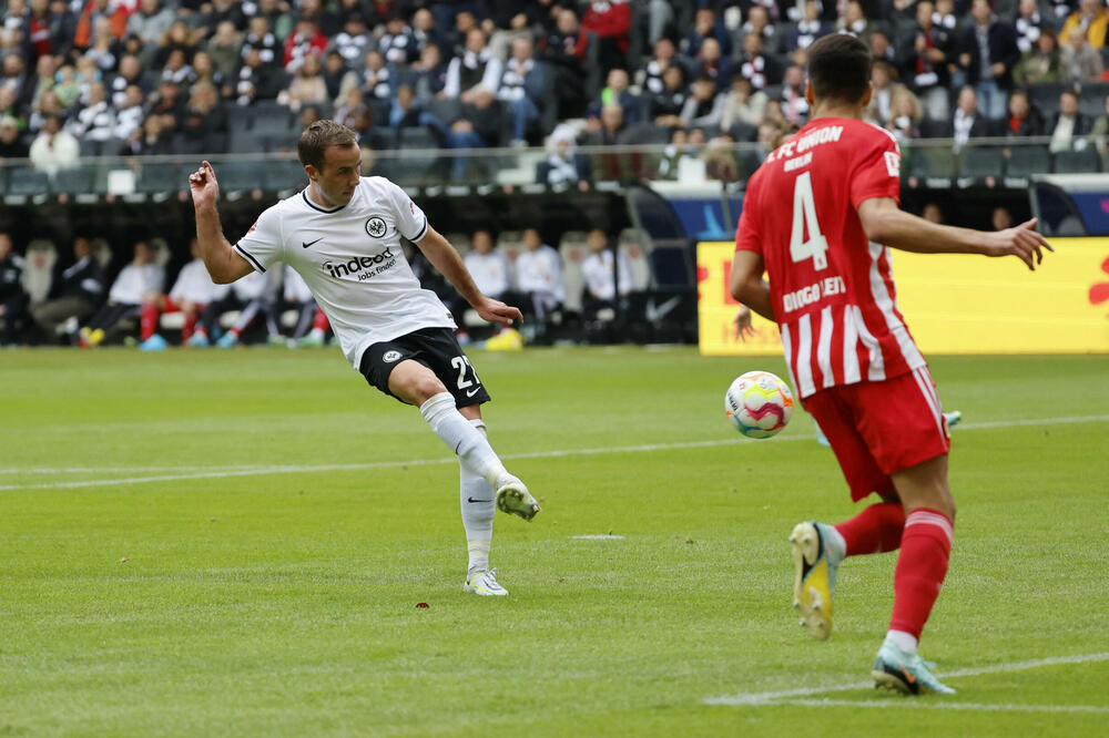 Gece je pogodio za vođstvo Ajntrahta, Foto: REUTERS