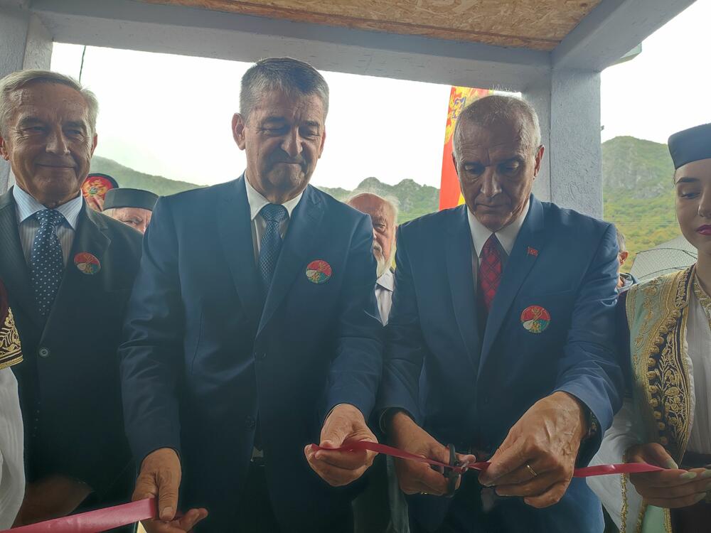 <p>Gradnja muzeja je trajala punih 12 godina, izloženi eksponati iz Crne Gore, Srbije, BiH, Hrvatske i Albanije</p>