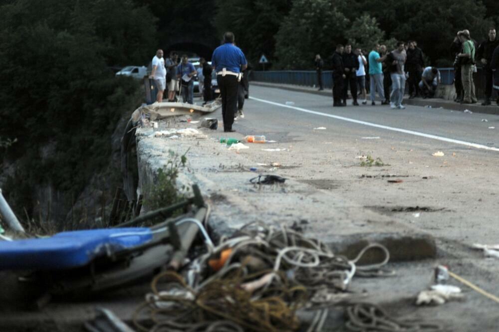 Sa mjesta nesreće, Foto: Savo Prelević