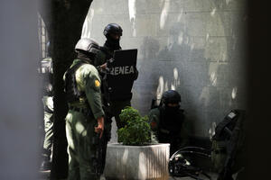 Albanske vlasti demantuje da su policijski sistem napali iranski...