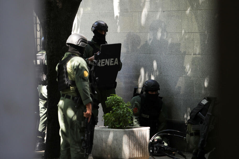 Albanska policija, Foto: Reuters