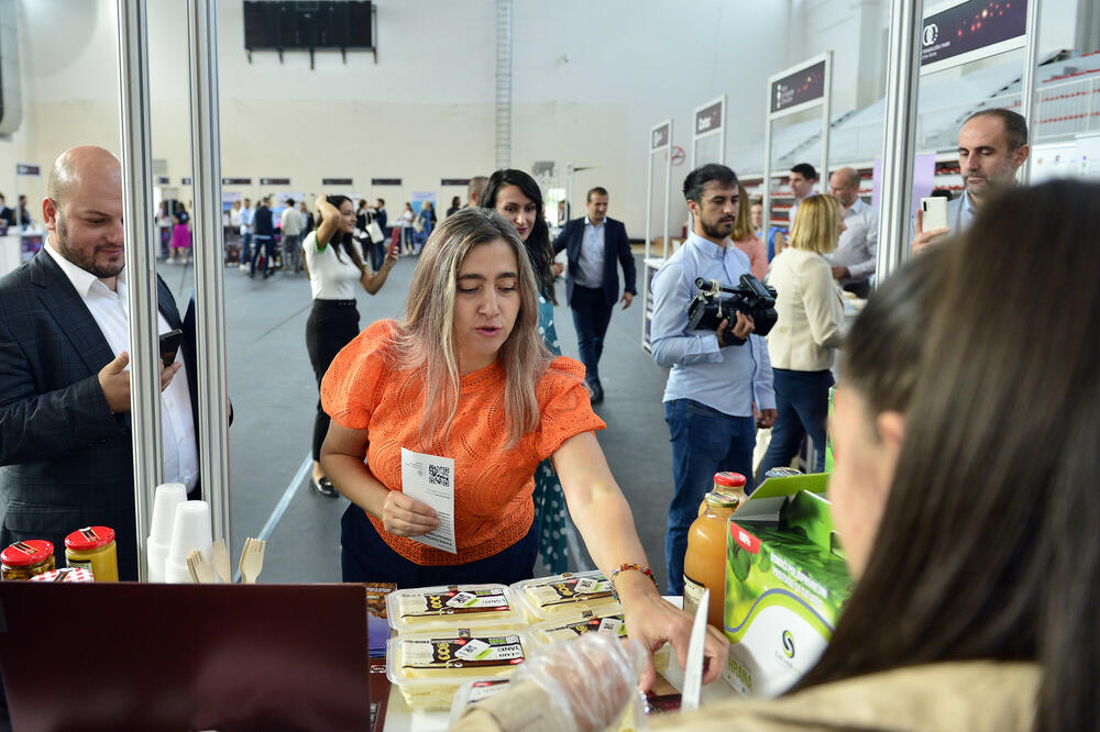 <p>Konferenciju su otvorili ministarka nauke i tehnološkog razvoja Biljana Šćepanović, ambasadorka Evropske unije (EU) u Crnoj Gori Oana Kristina Popa i državni sekretar Ministarstva evropskih poslova, Aleksandar Mašković</p>