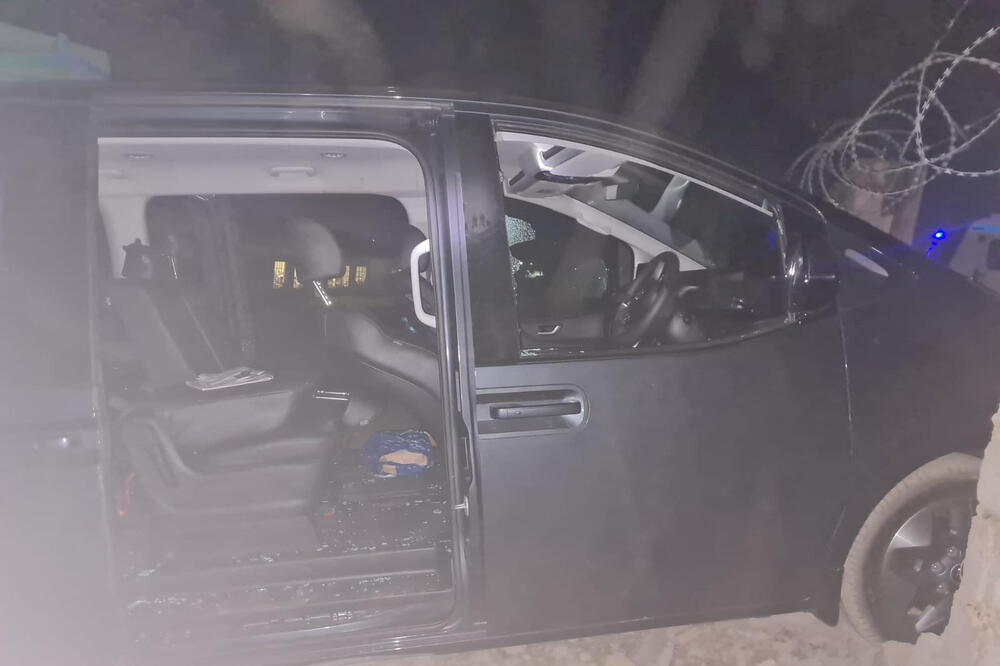 Auto njemačkog turiste, Foto: Reuters