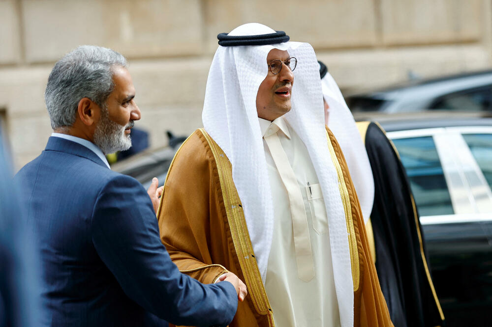 Saudijski ministar energetike princ Abdulaziz bin Salman Al-Saud i generalni sekretar OPEK-a Haitam al-Gais juče u Beču, Foto: Rojters