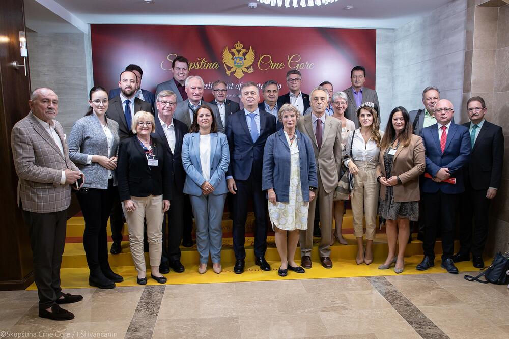 Učesnici sastanka, Foto: Skupština Crne Gore