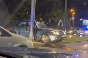 Jedna osoba povrijeđena u saobraćajnoj nezgodi na Cetinjskom putu