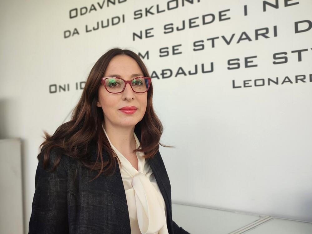 <p>"Svi oblici nasilja koji imaju potencijal da naruše fizičko zdravlje i psihički i morali integritet ličnosti djeteta predstavljaju povredu jednog od osnovnih i univerzalnih dječijih prava, a to je pravo na život, opstanak i razvo", kazala je psihološkinja Majda Delibašić</p>