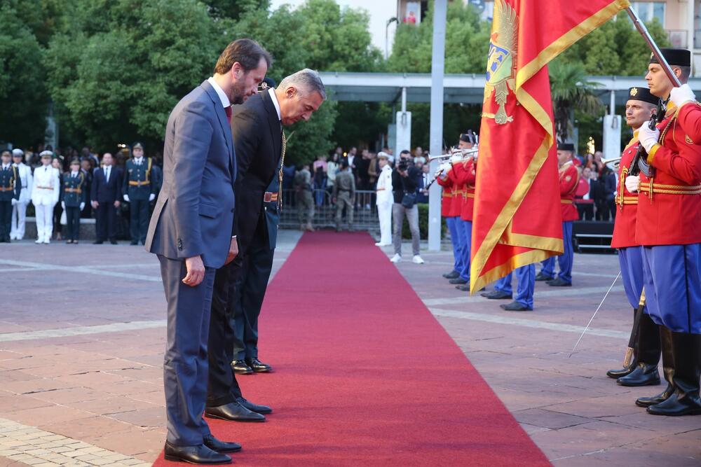 <p>"VCG mora biti na visini izazova s kojima smo suočeni dajući doprinos sigurnosti građana i stabilnosti države, a zajedno sa bezbjednosnim sistemom u cjelini i stvaranju povoljnijeg ambijenta za privlačenje investicija i nesmetan razvoj biznisa, za brže sprovođenje reformi na putu evropskih integracija"</p>