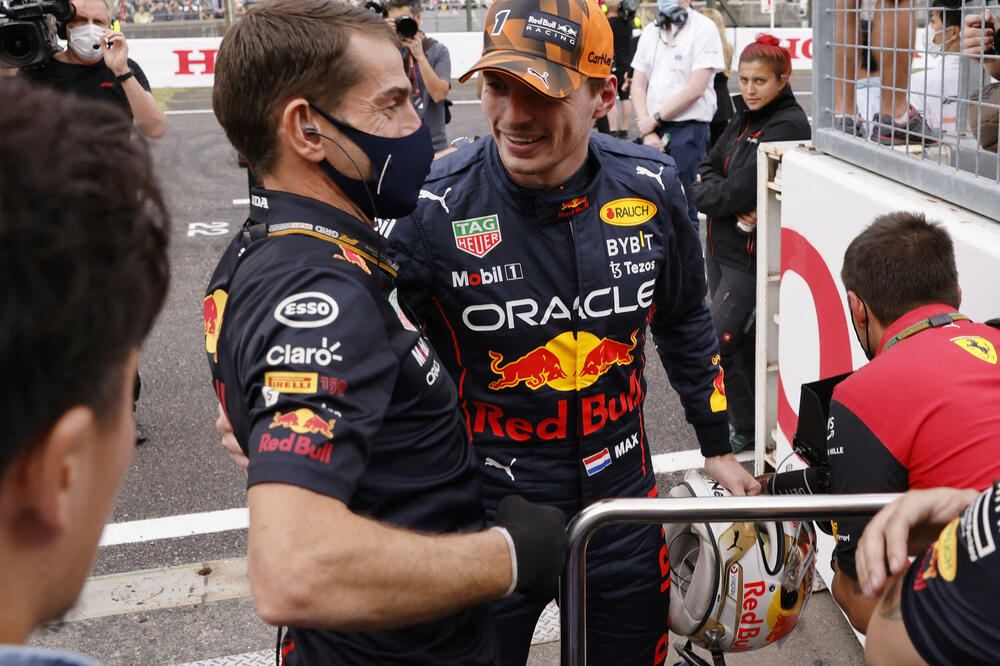 Maks Ferstapen nakon trke, Foto: Reuters