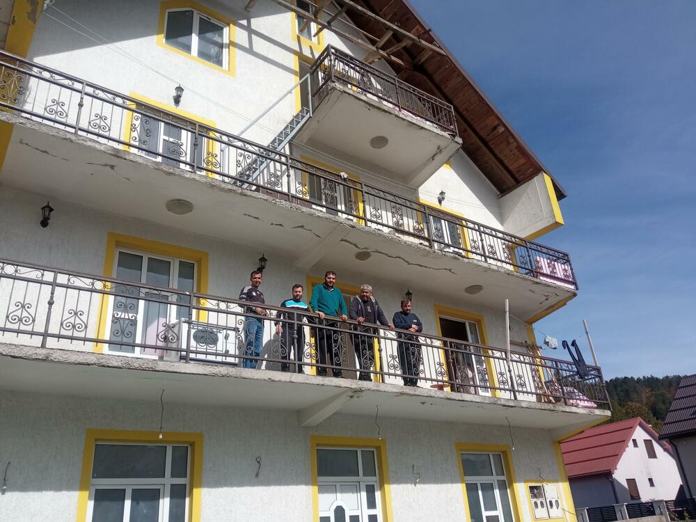 Trvde da su i ranije grupe radnika slično prošle 