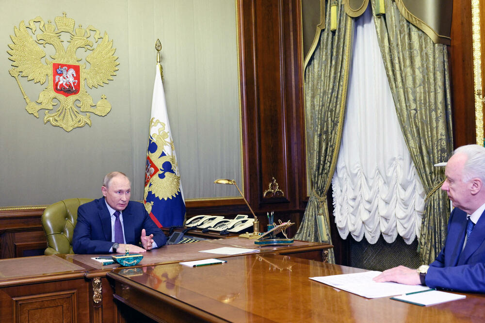 Putin i Bastrikin, Foto: Reuters