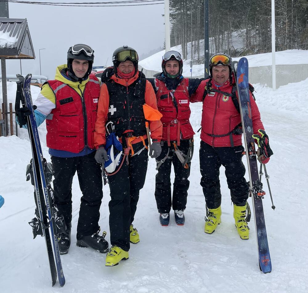 Sa kolegama spasiocima: Mrdelja Čvorović -