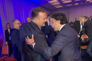 Drugovi Dritan i Savo