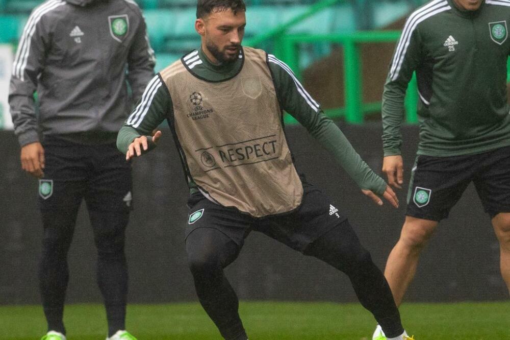 Natjerao rivala na autogol: Sead Hakšabanović, Foto: Celtic FC