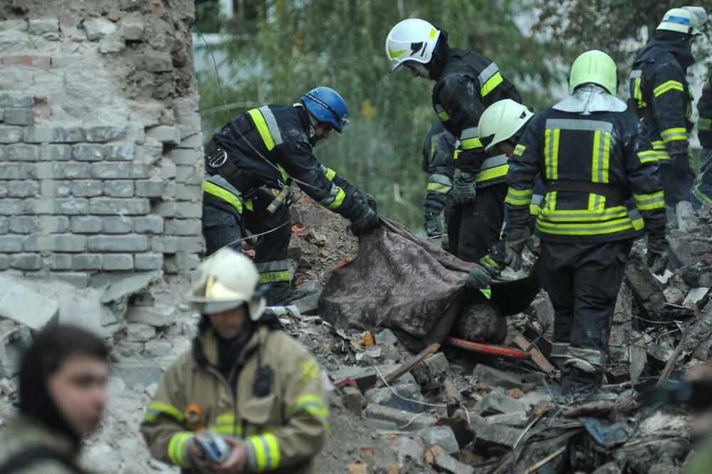 Detalj nakon današnjeg napada na Zaporožje, Foto: Reuters