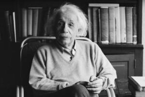 Pogledajte M:tech - Gdje je Ajnštajn pogriješio u svojim teorijama?