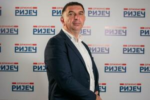 Golubović: Ne može Đukanović da glumi velikog Crnogorca, dok...