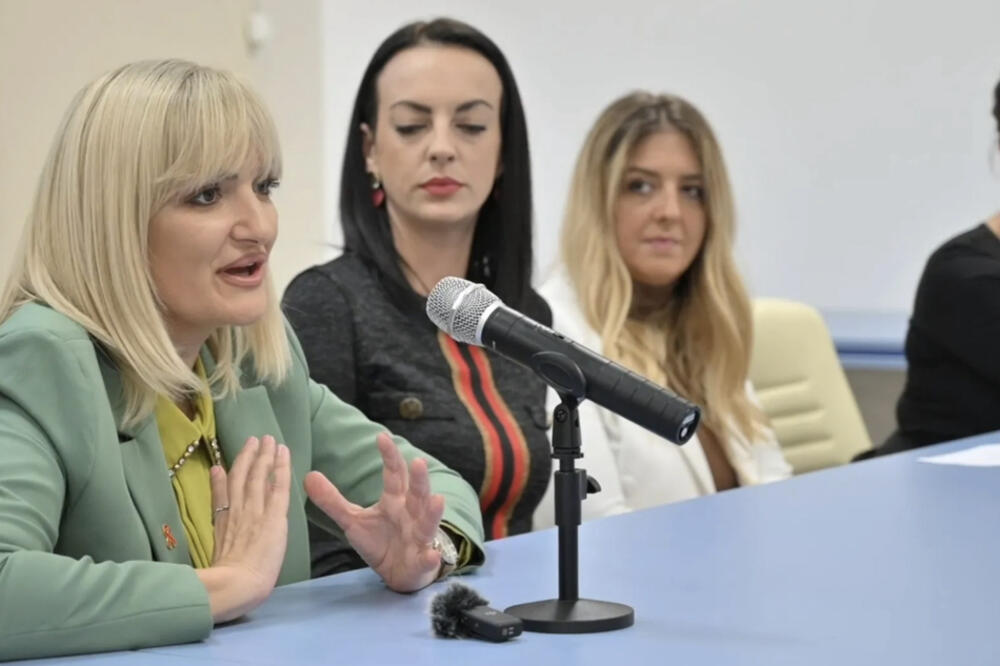 Foto: Demokratski front