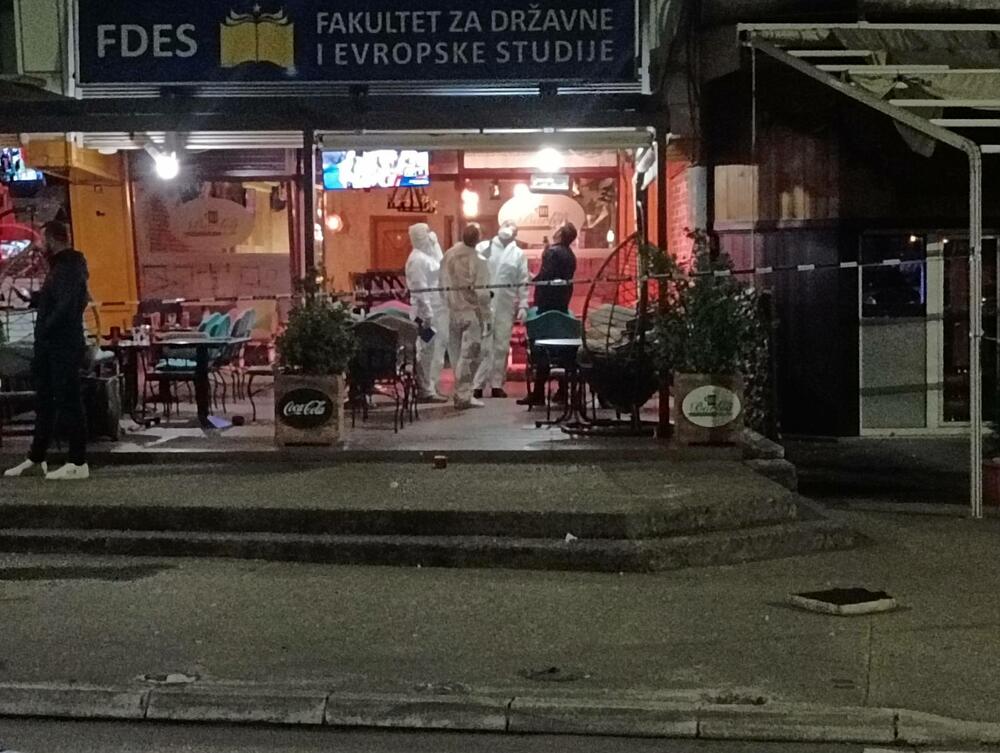 <p>Iz Uprave policije saopšteno da do sada preuzete radnje ukazuju da je pucnjavi prethodio verbalni i fizički konflikt</p>  <div contenteditable="false" tabindex="-1"> </div>