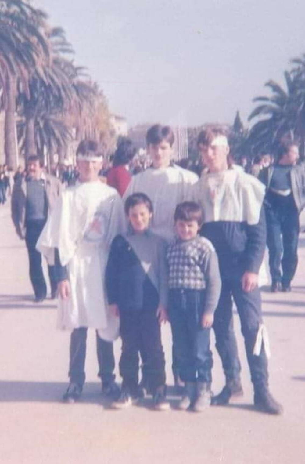 Pepđonović dolje desno na utakmici Hajduk - Varegem 1986