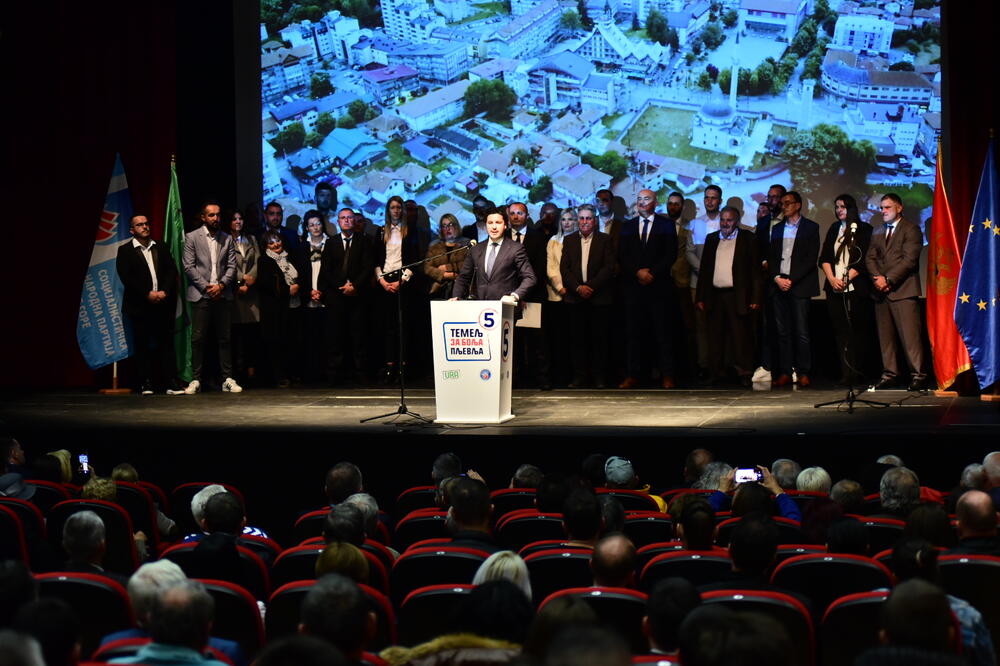 Abazović tokom konvencije u Pljevljima, Foto: GP URA