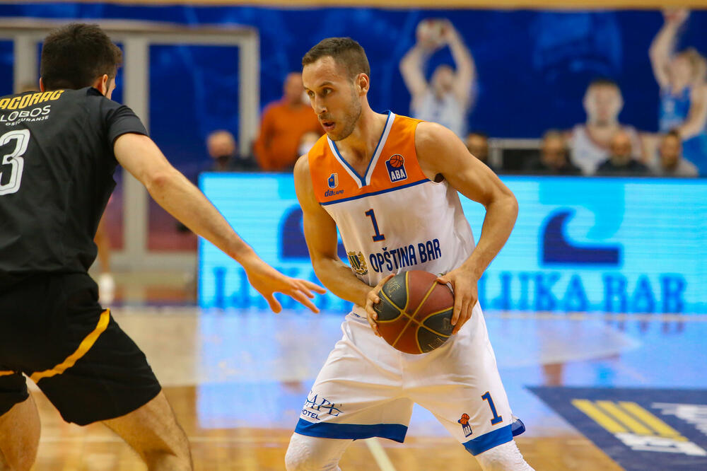 Vladimir Mihailović na prošlosezonskom meču sa Partizanom u "Topolici", Foto: KK Mornar Barsko zlato/Mediapro