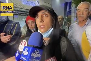 Dočekana kao heroina: Iranska sportistkinja se vratila u Teheran,...