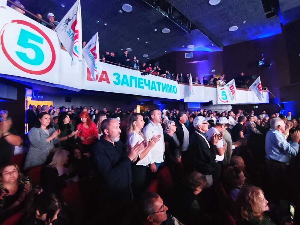 tribina Narod pobjeđuje