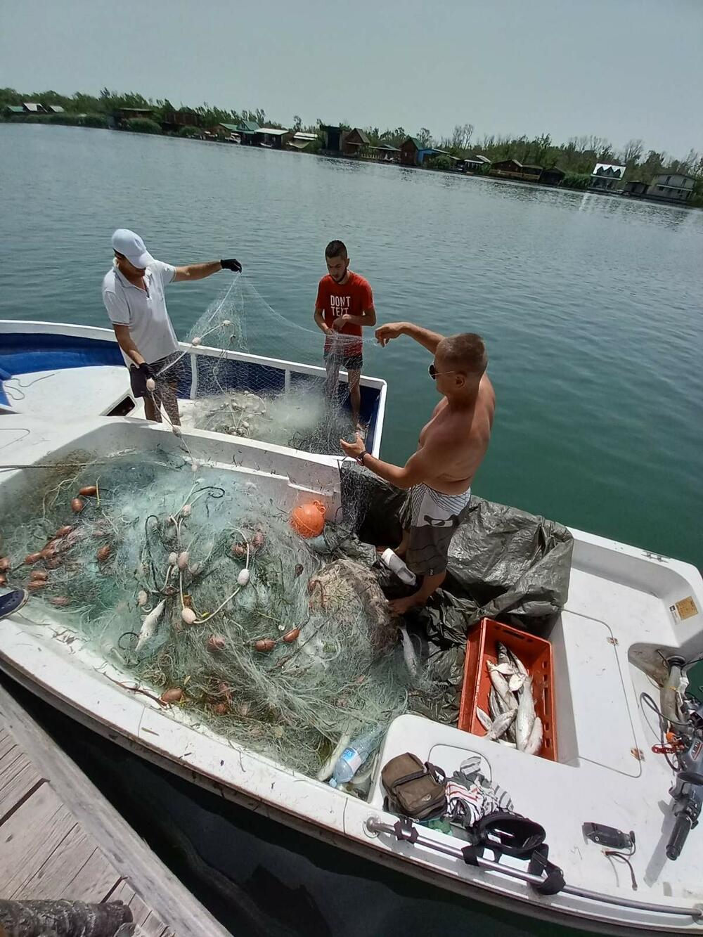 Teško je i izvaditi je iz mreže