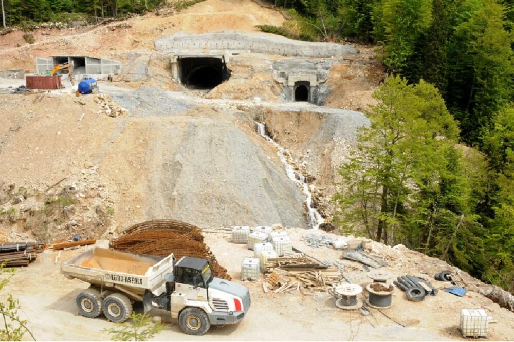 Tvrde da im se narušava poslovni ugled (arhivska fotografija), Foto: Zoran Đurić