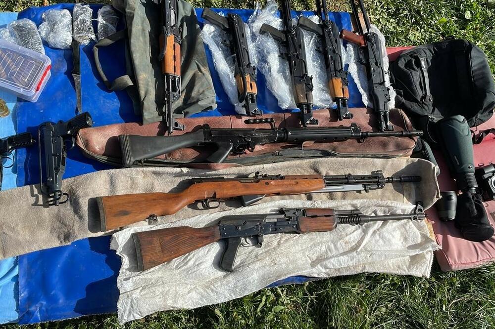 Dio oduzetog oružja, Foto: Uprava policije
