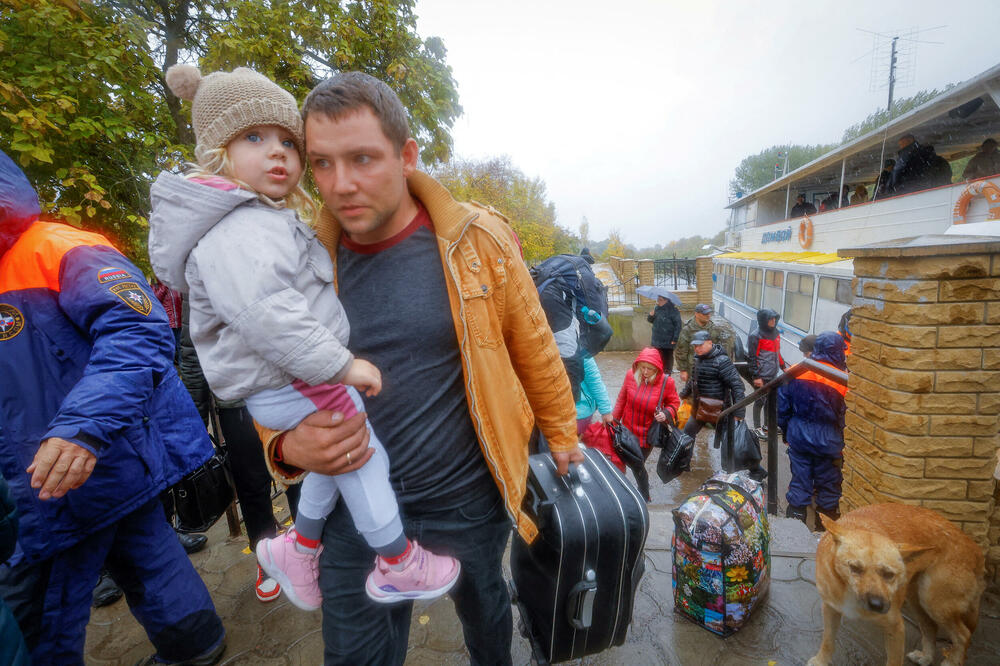 Evakuacija civila iz Hersona, Foto: Reuters