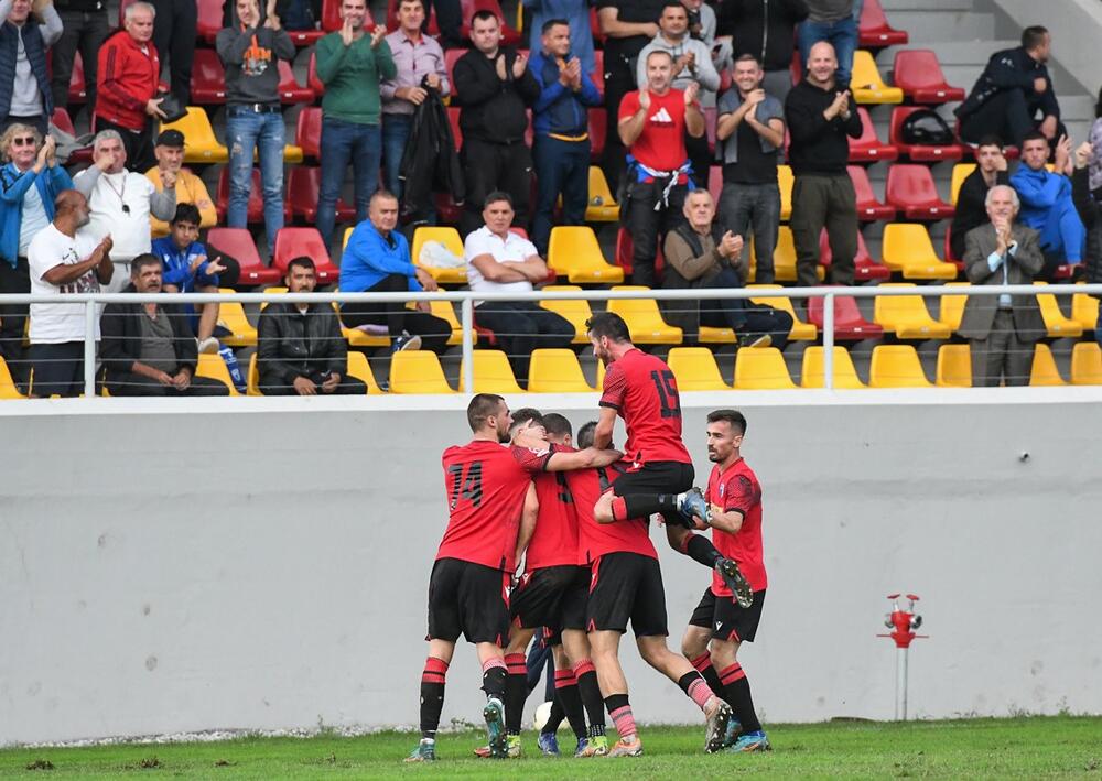 FK Dečić, Fudbaleri Dečić