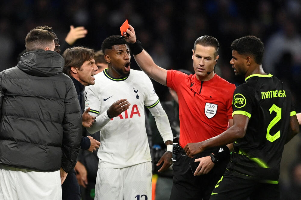 Detalj sa sinoćnje utakmice, Foto: Reuters