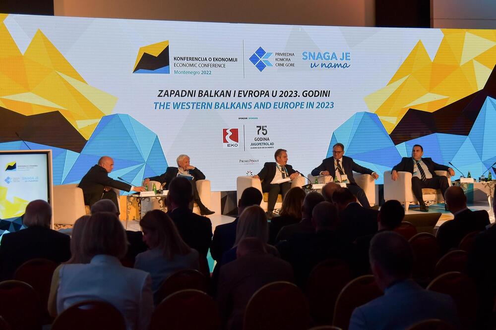 Sa panela, Foto: PKCG