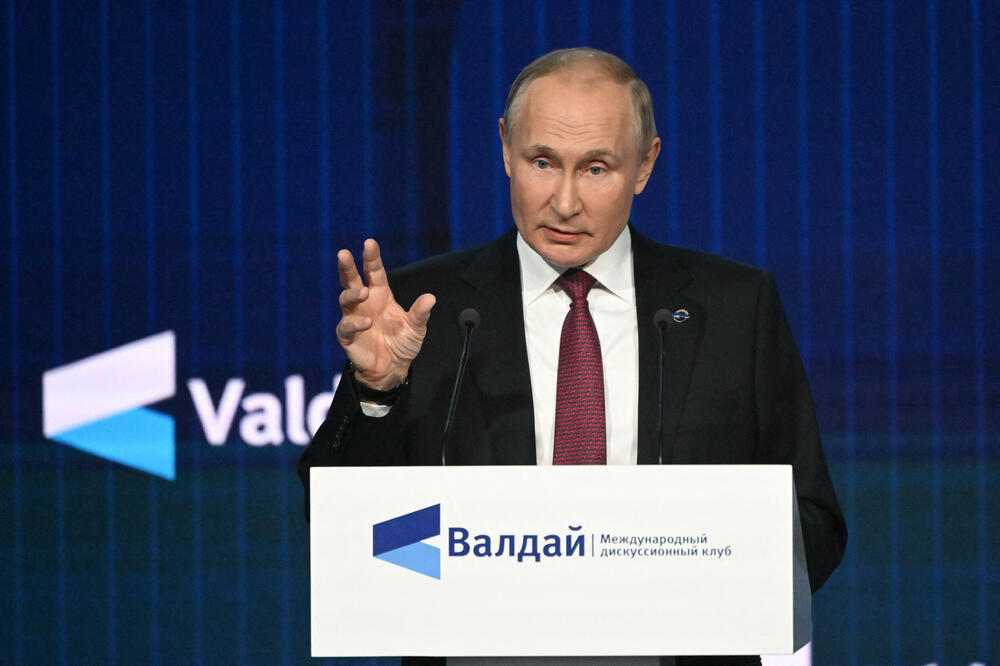 Tirada protiv Zapada trajala je duže od tri i po sata, Foto: Rojters